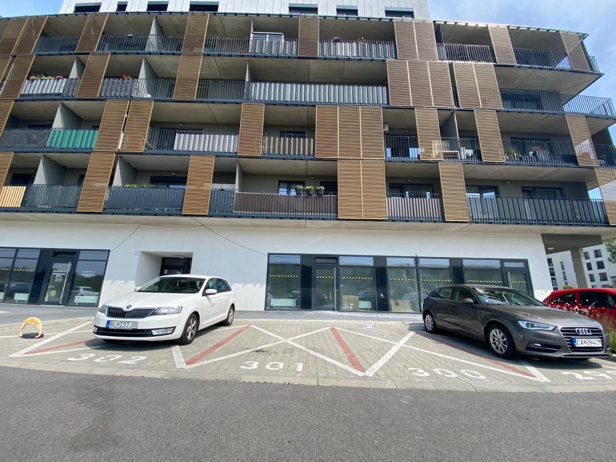 Krasny Moderny 1-Izbovy Byt, Novostavba + Parking Bratislava Exterior photo